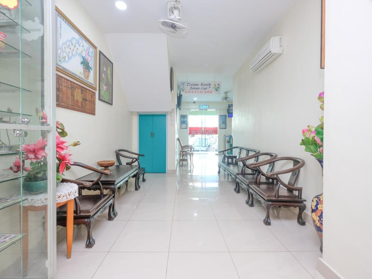 Oyo 89877 Sun Triang Hotel Kampong Kerayong Екстериор снимка